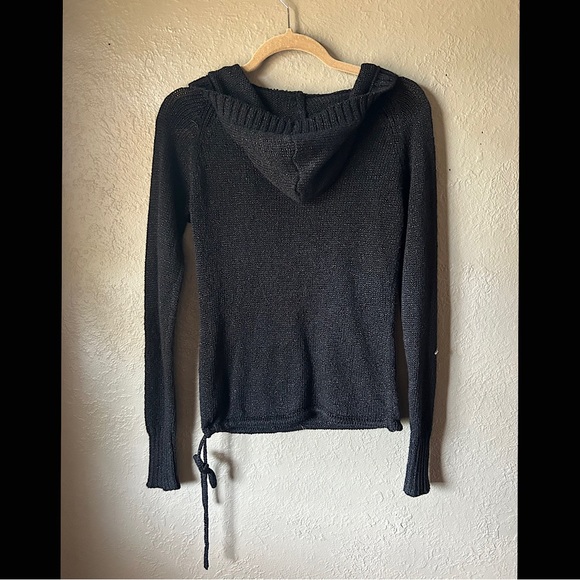 Wet Seal Y2K Shimmer Black Hooded V-neck Pullover with Drawstring Waist - Picture 3 of 6